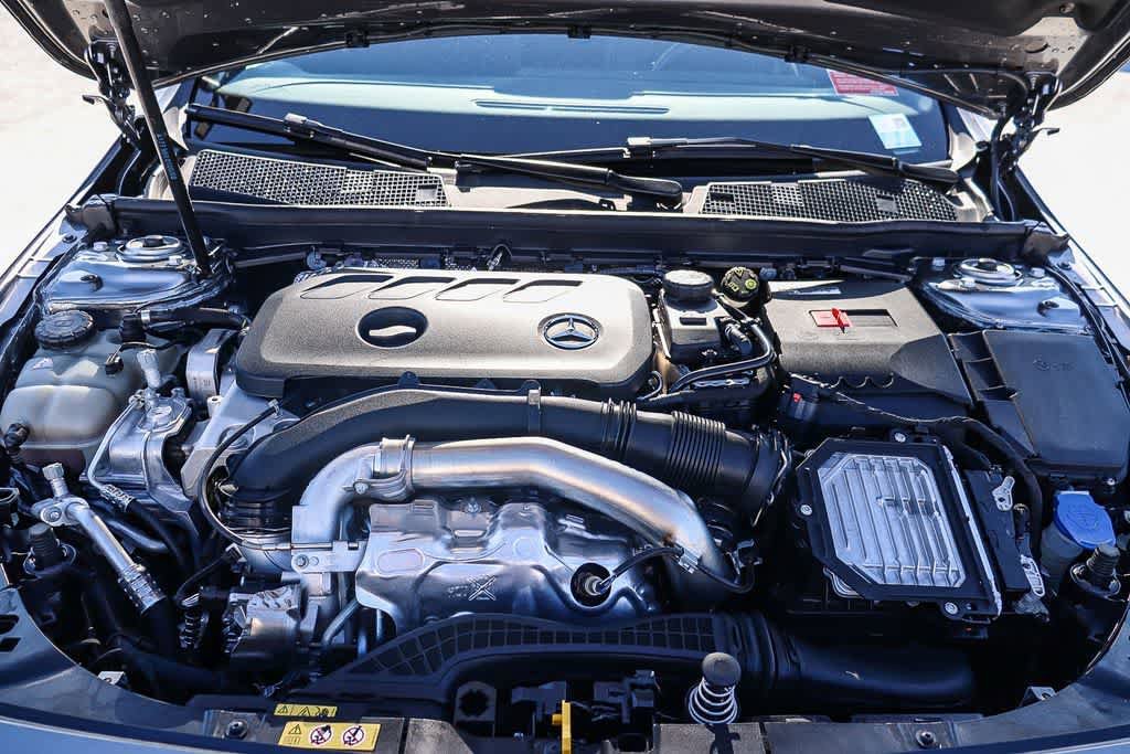 Used 2024 Mercedes-Benz CLA 250 image 31