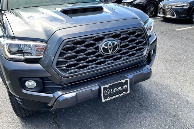 Used 2022 Toyota Tacoma TRD Sport w/ Technology Package image 34