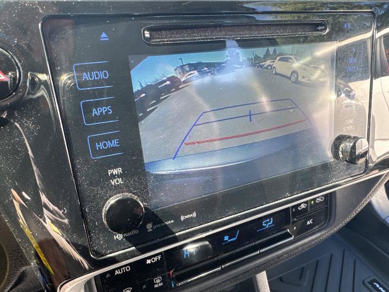 Used 2018 Toyota Corolla LE w/ LE Eco Premium Package FWD image 13