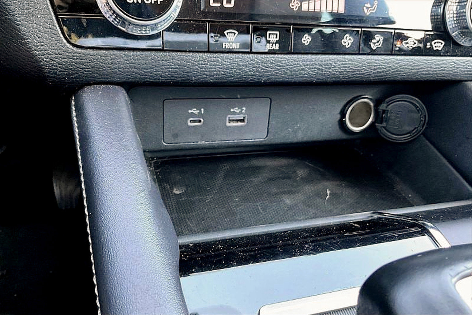 Used 2023 Mitsubishi Outlander SE image 31