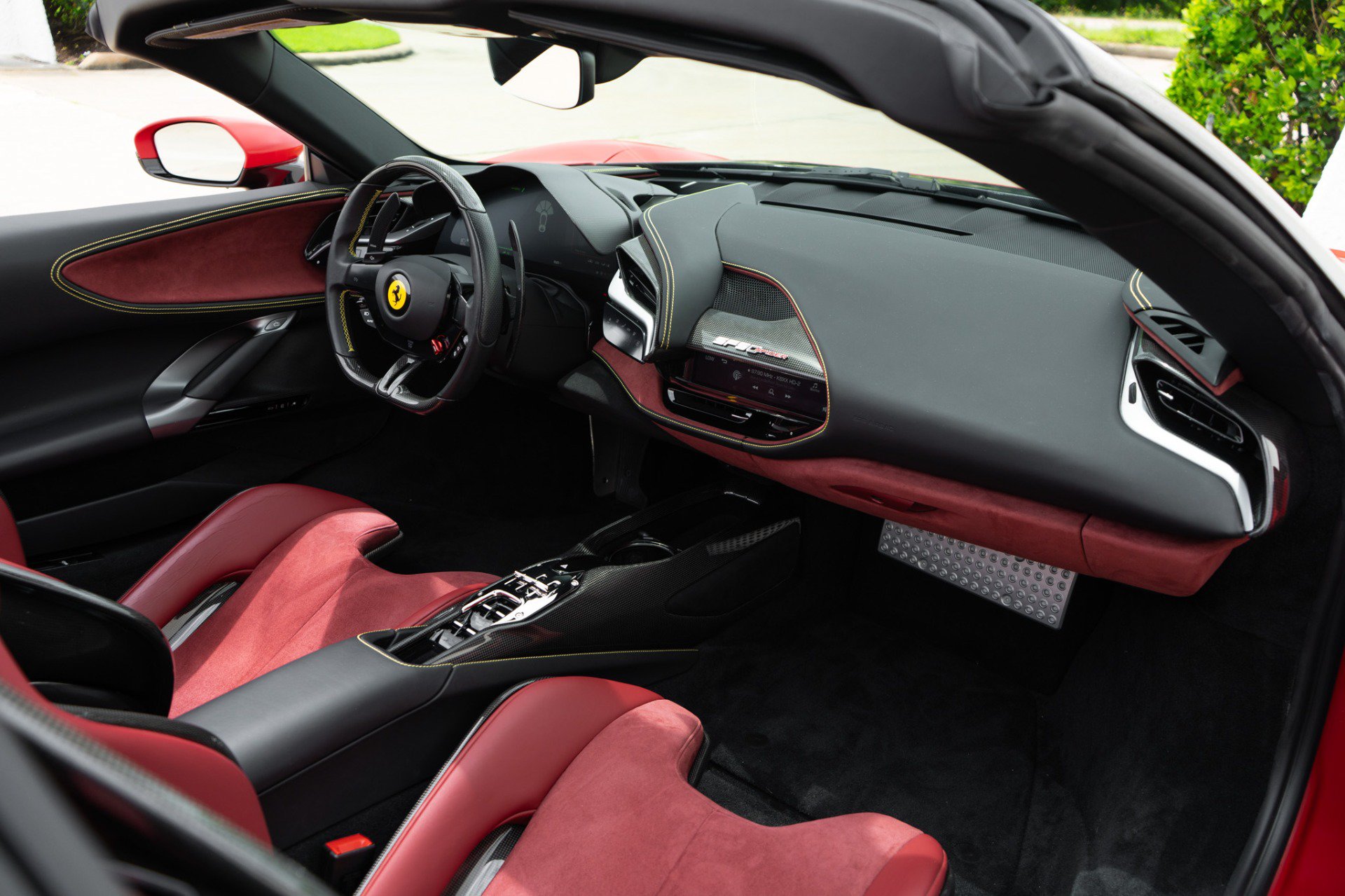 Used 2023 Ferrari SF90 Spider AWD/4WD image 16