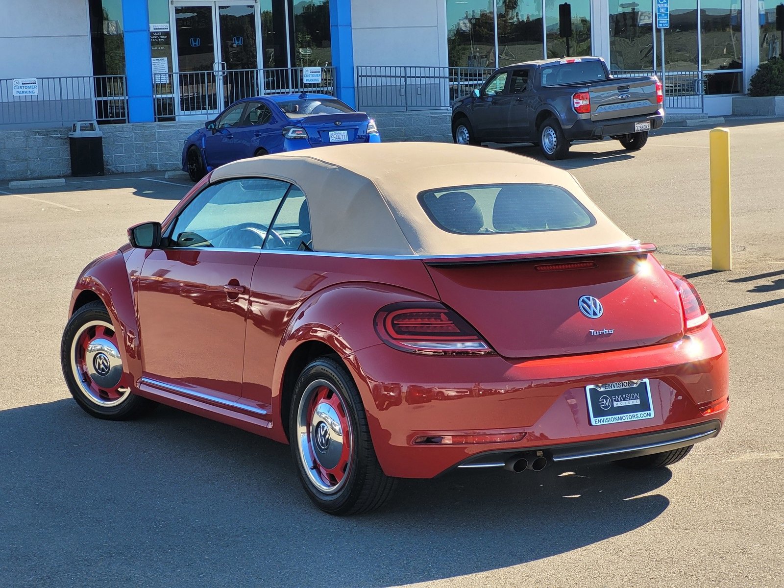 Used 2018 Volkswagen Beetle 2.0T S image 7