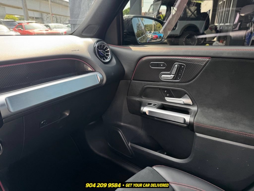 Used 2022 Mercedes-Benz GLB 35 AMG 4MATIC image 17