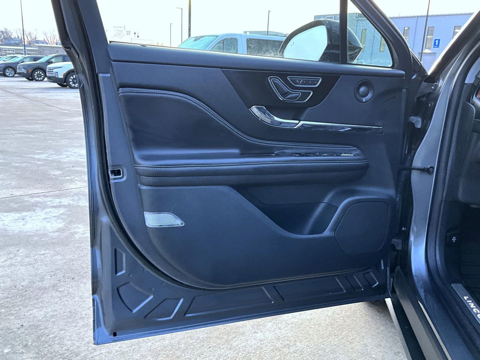 Certified 2021 Lincoln Corsair Reserve w/ Equipment Group 201A image 10