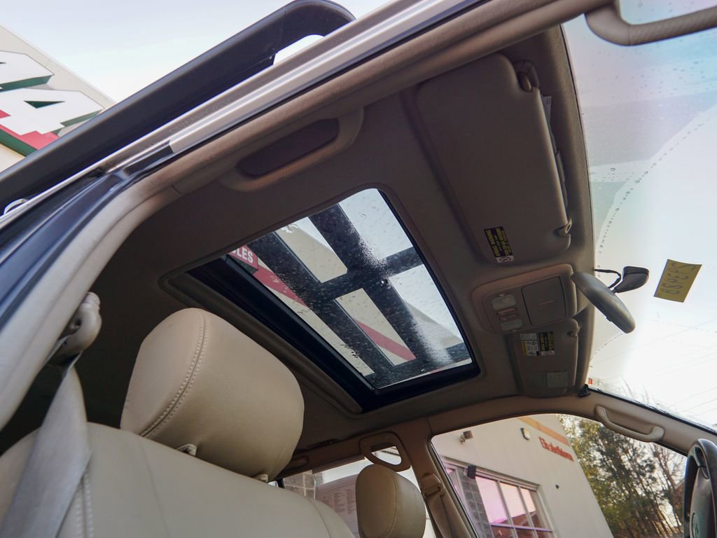 Used 2000 Toyota Land Cruiser image 26