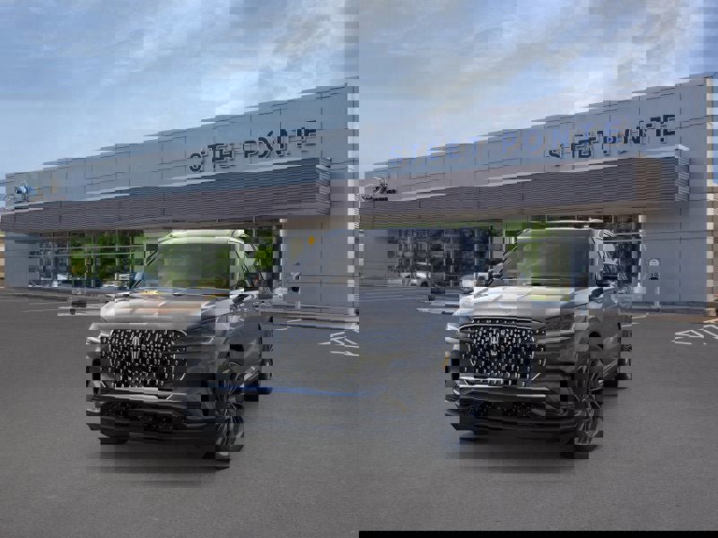 New 2026 Lincoln Aviator Reserve w/ Luxury Package image 2