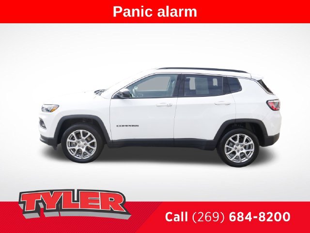 Certified 2023 Jeep Compass Latitude AWD/4WD image 4