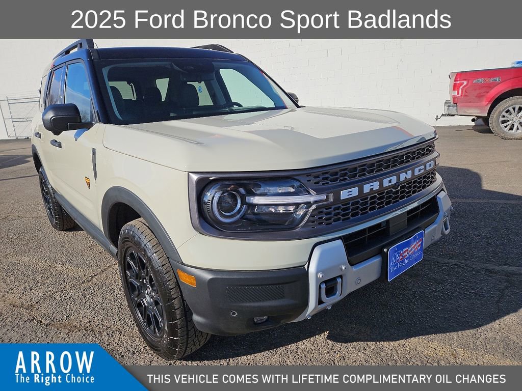 Used 2025 Ford Bronco Sport Badlands image 2