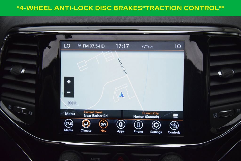 Used 2021 Jeep Grand Cherokee Limited AWD/4WD image 16
