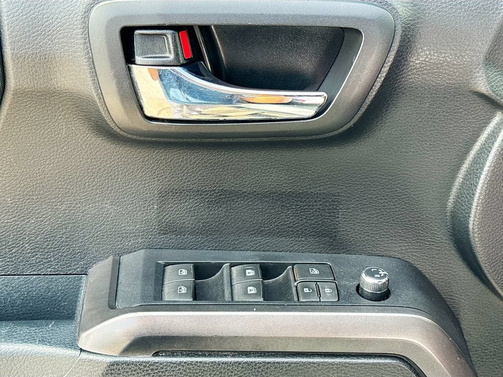 Used 2017 Toyota Tacoma TRD Pro AWD/4WD image 21