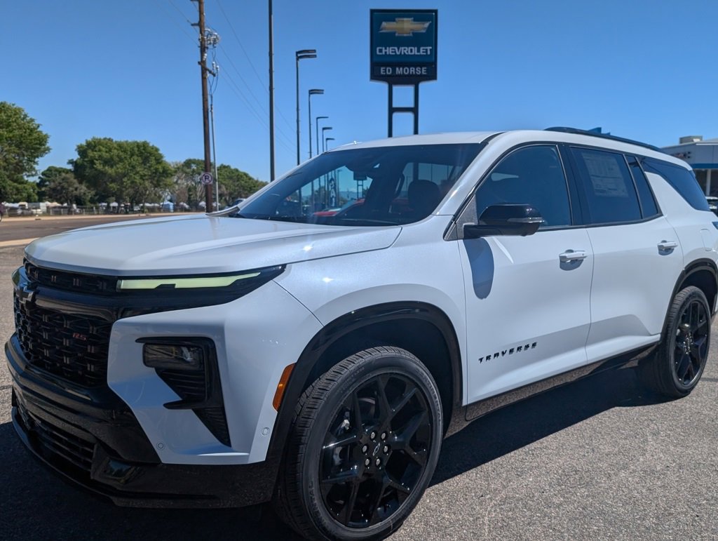 New 2026 Chevrolet Traverse RS w/ LPO, Floor Liner Package image 1
