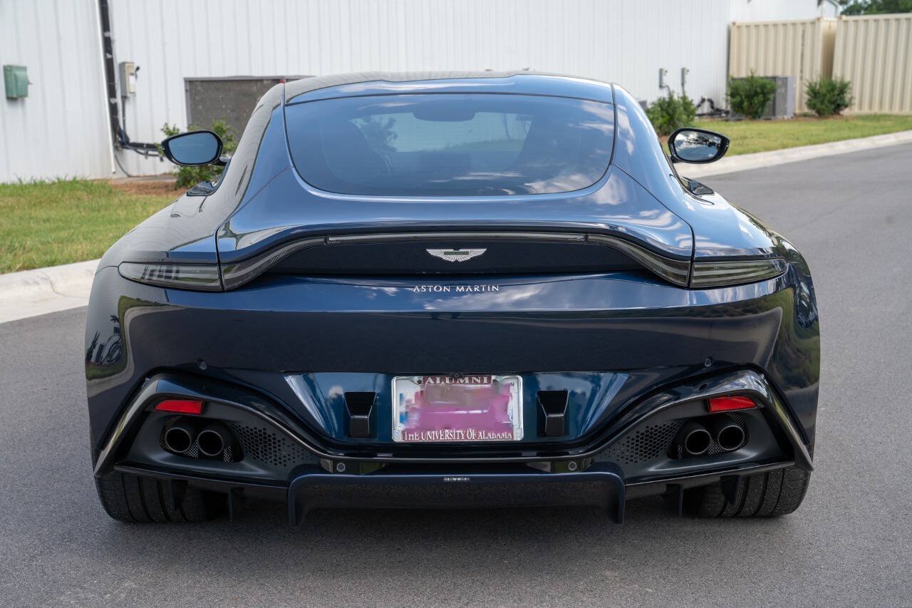 Used 2020 Aston Martin V8 Vantage Coupe RWD image 15