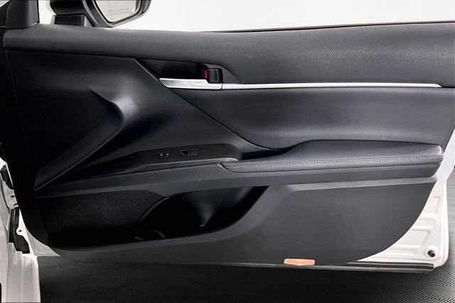 Used 2021 Toyota Camry XSE image 26