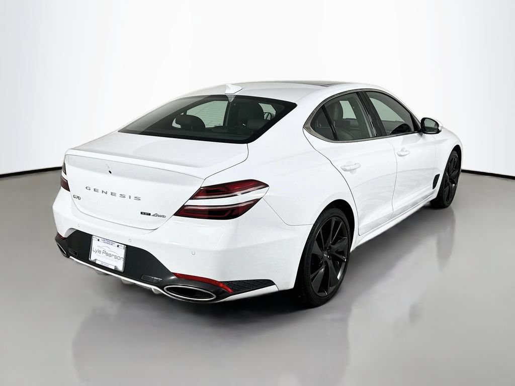 Used 2022 Genesis G70 3.3T w/ Sport Advanced Package AWD/4WD image 9
