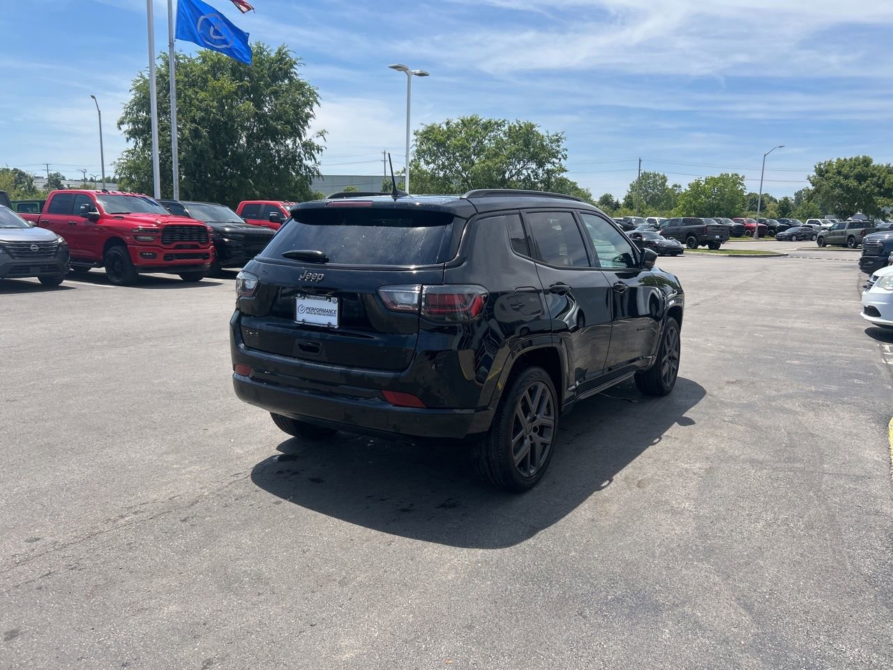 Used 2025 Jeep Compass Limited w/ High Altitude Package AWD/4WD image 3