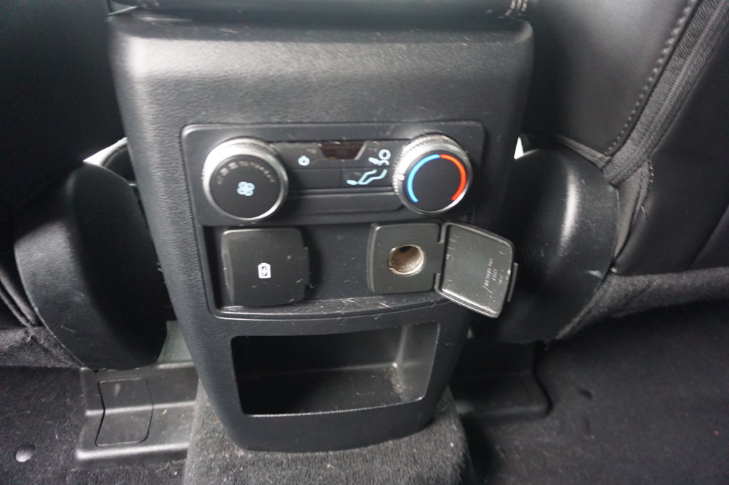 Used 2021 Ford Explorer XLT w/ Equipment Group 202A RWD image 15