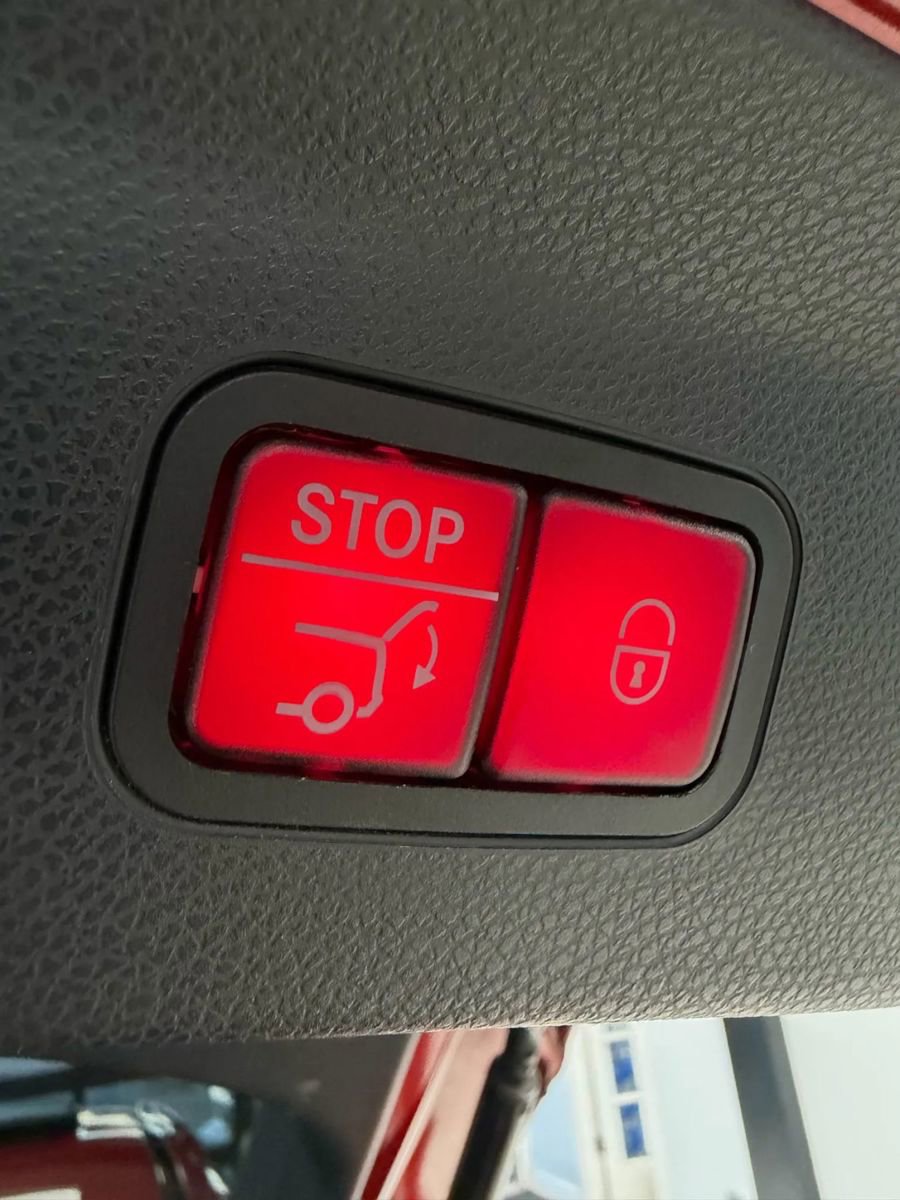 Used 2019 Mercedes-Benz GLC 63 AMG S w/ Multimedia Package image 38