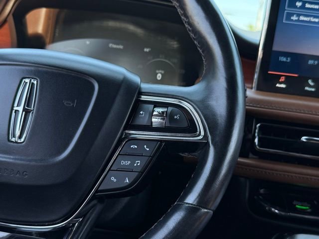 Used 2022 Lincoln Nautilus Reserve AWD/4WD image 9