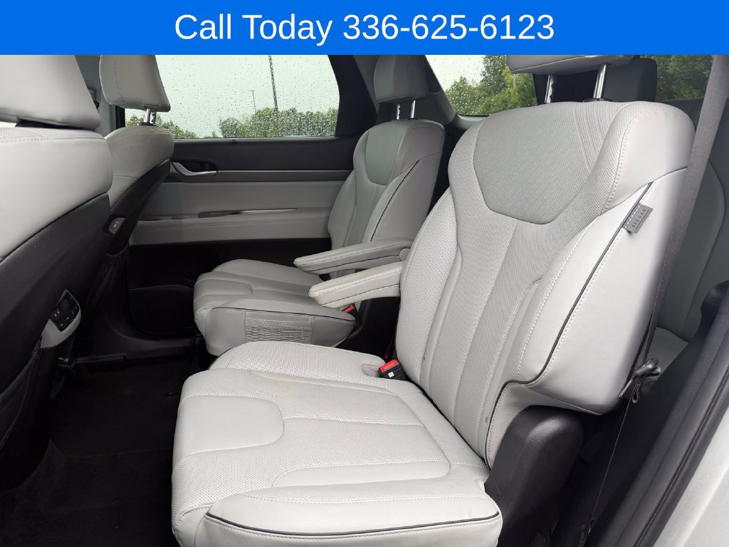 Used 2024 Hyundai Palisade SEL w/ Premium Package AWD/4WD image 11