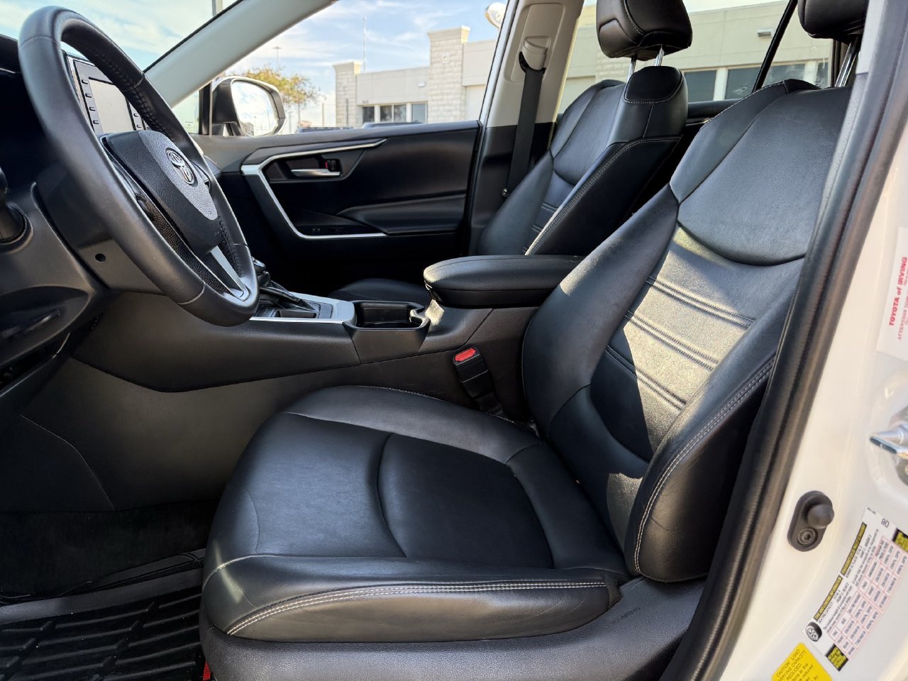 Used 2020 Toyota RAV4 XLE Premium FWD image 25