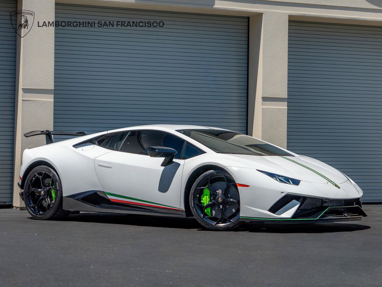 Used 2018 Lamborghini Huracan Performante AWD/4WD image 7