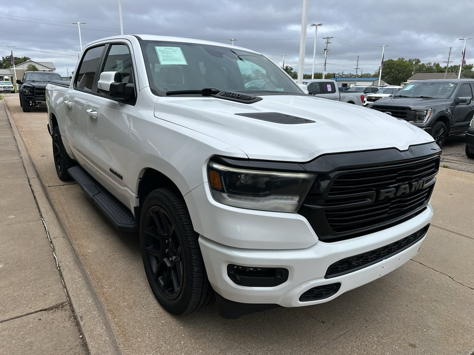 Used 2021 RAM 1500 Sport w/ Leather & Sound Group AWD/4WD image 9