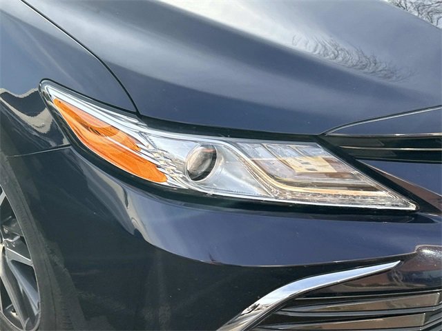 Used 2022 Toyota Camry XLE image 9