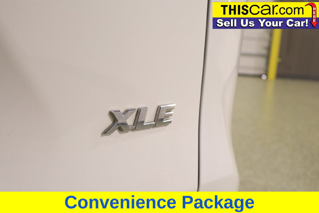 Used 2019 Toyota RAV4 XLE FWD image 15