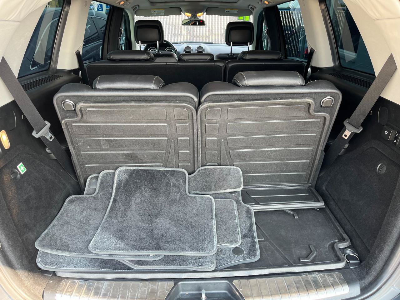 Used 2011 Mercedes-Benz GL 320 BlueTEC 4MATIC image 17