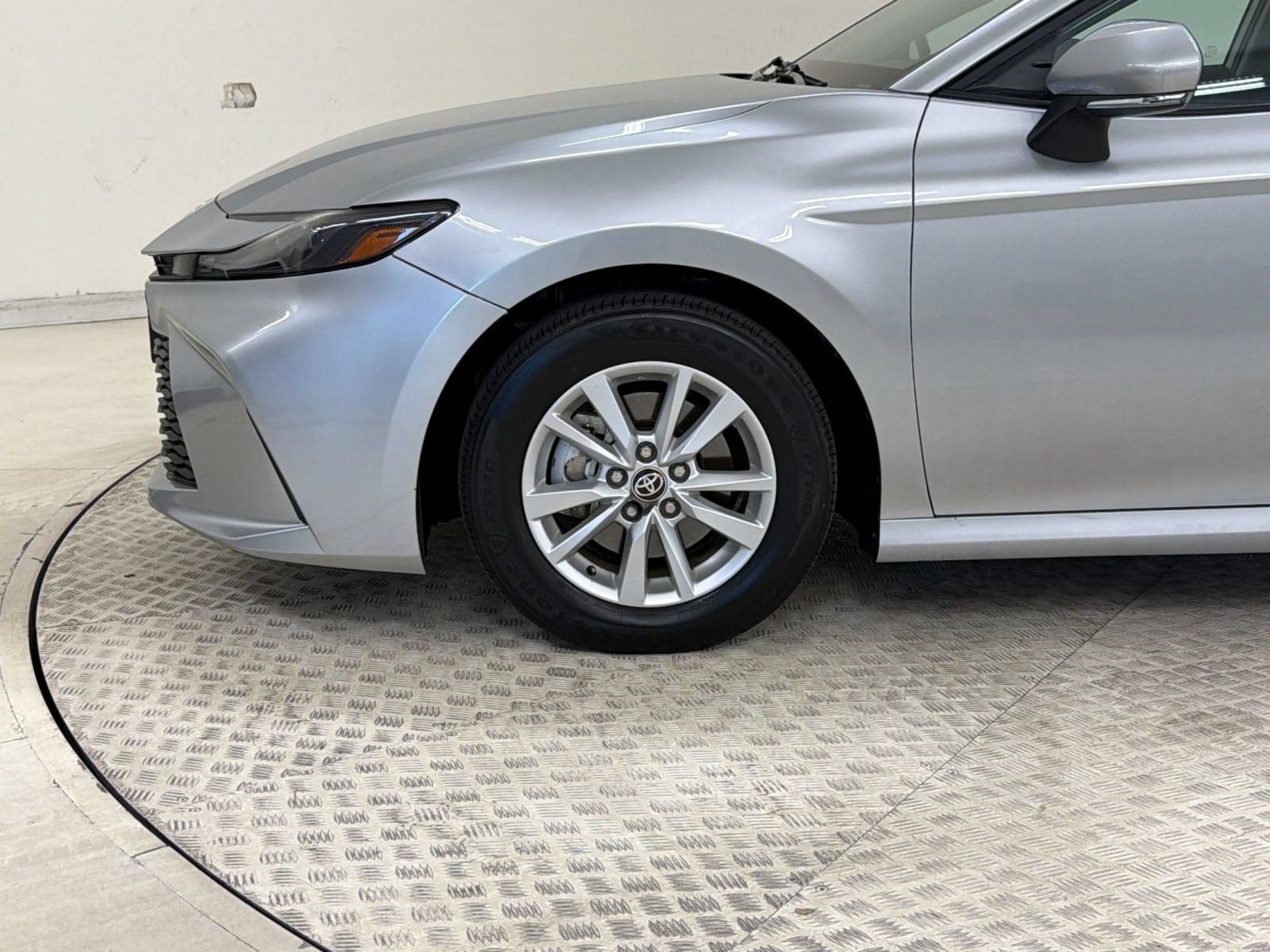 Used 2025 Toyota Camry LE FWD image 26