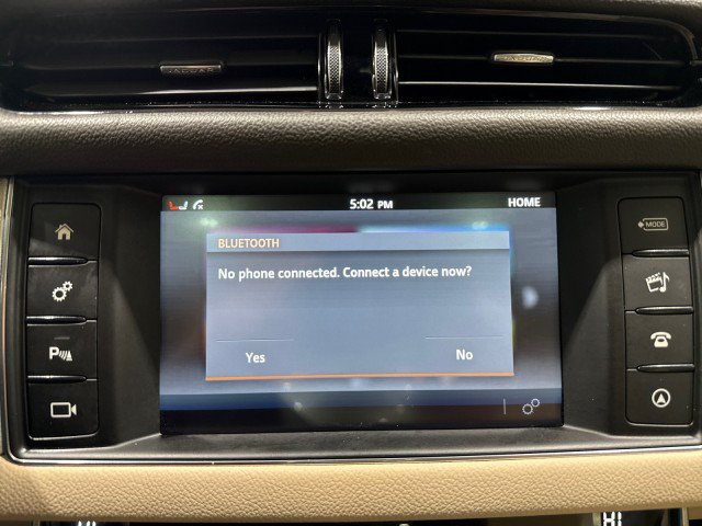 Used 2017 Jaguar XF Prestige RWD image 63