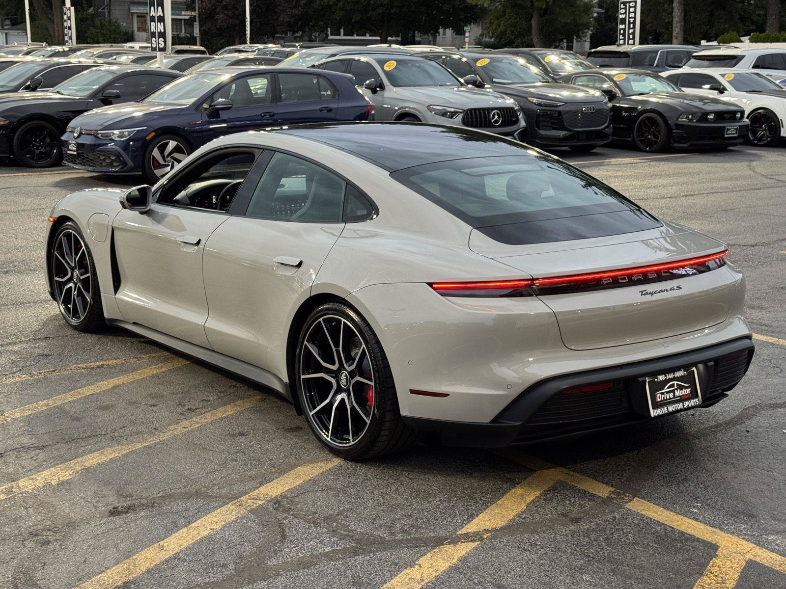 Used 2023 Porsche Taycan 4S w/ Premium Package AWD/4WD image 5
