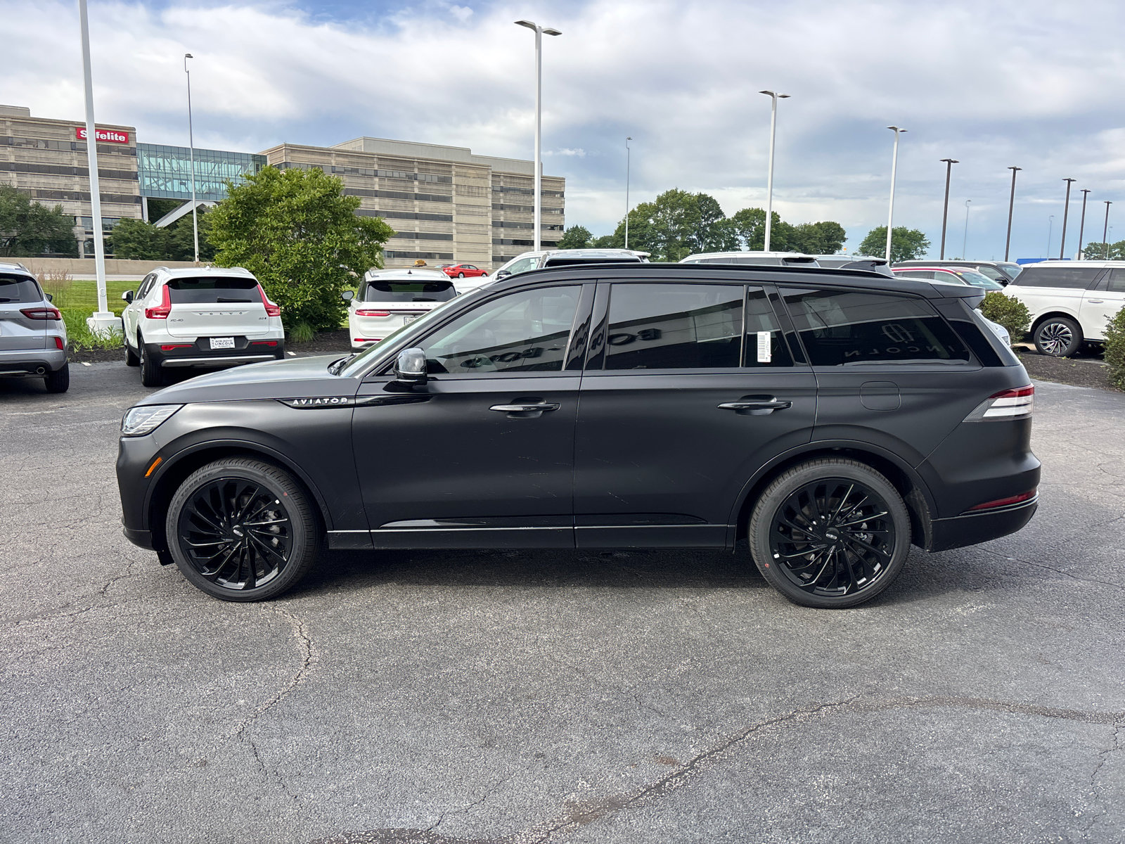 New 2026 Lincoln Aviator Reserve AWD/4WD image 4