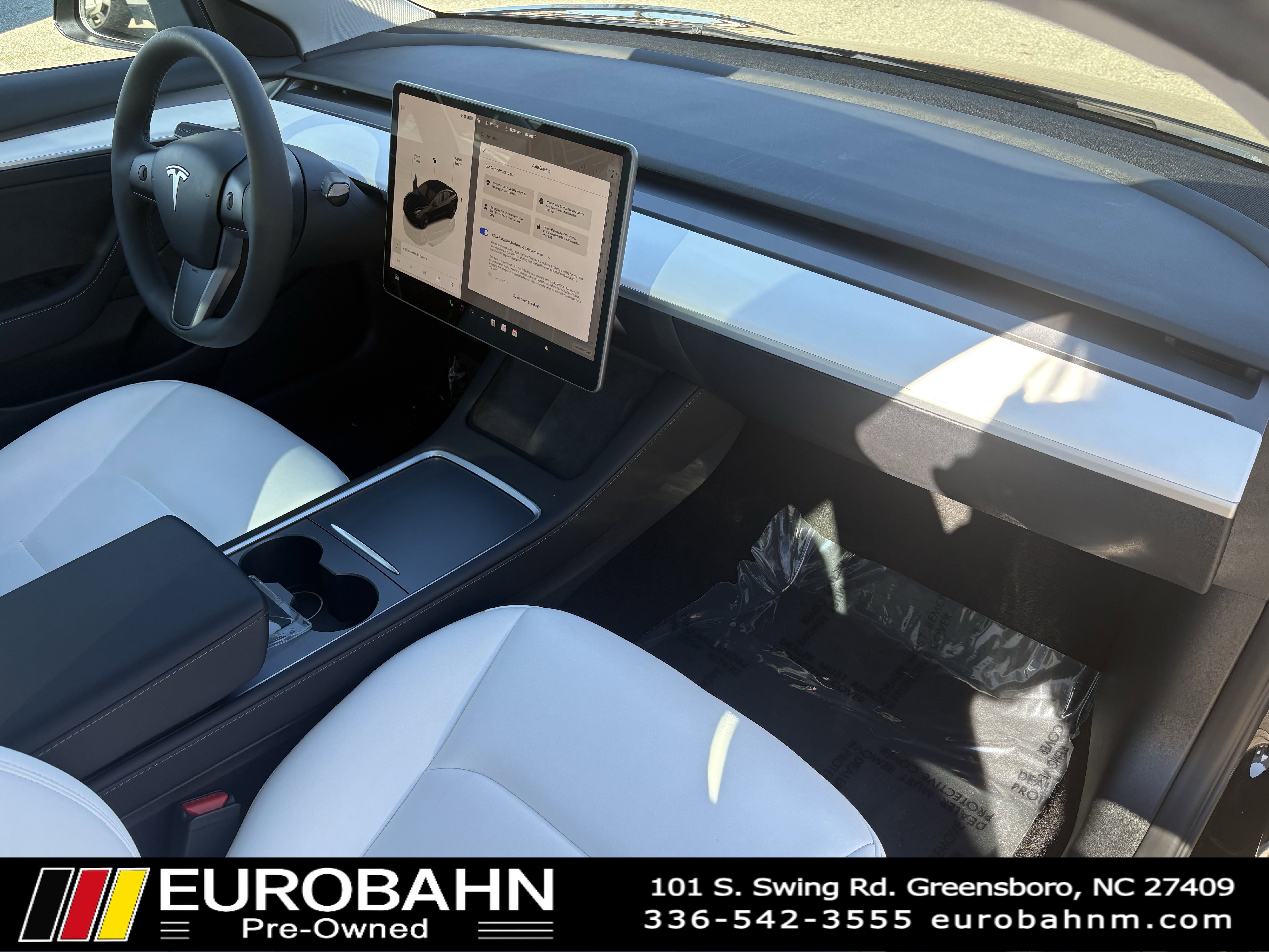 Used 2023 Tesla Model 3 Standard Range image 16