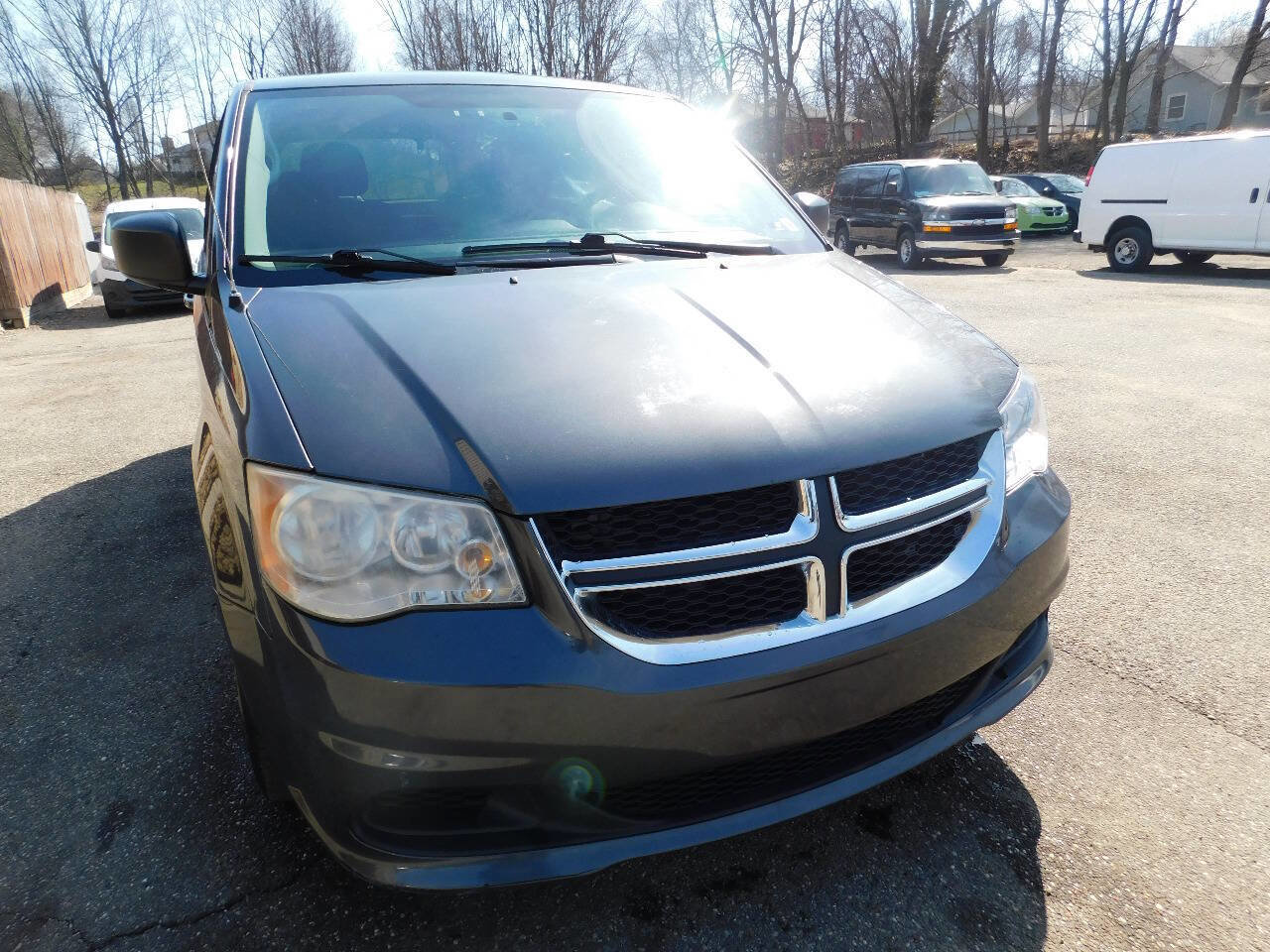 Used 2016 Dodge Grand Caravan SE w/ Quick Order Package 29E SE image 8