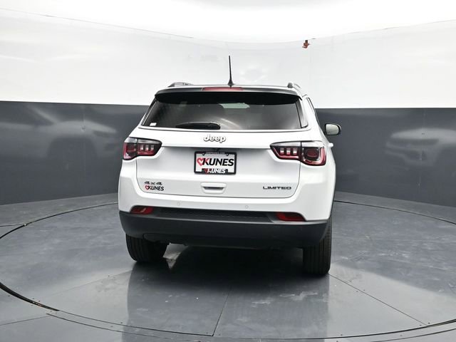Used 2026 Jeep Compass Limited AWD/4WD image 8