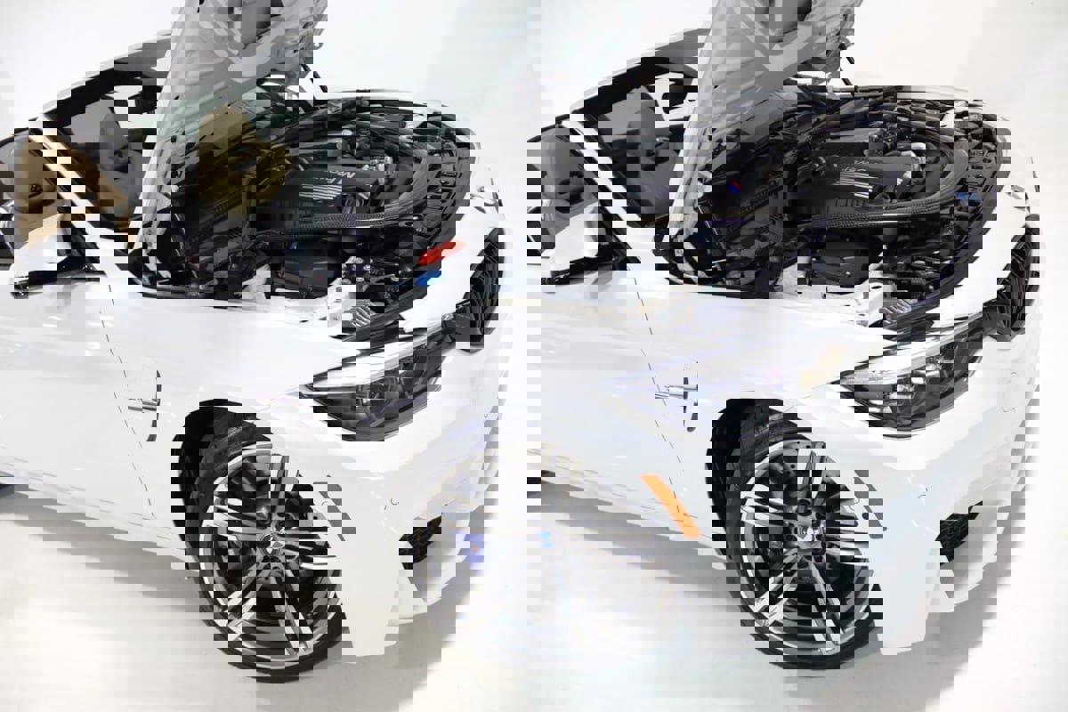 Used 2018 BMW M4 Convertible image 69