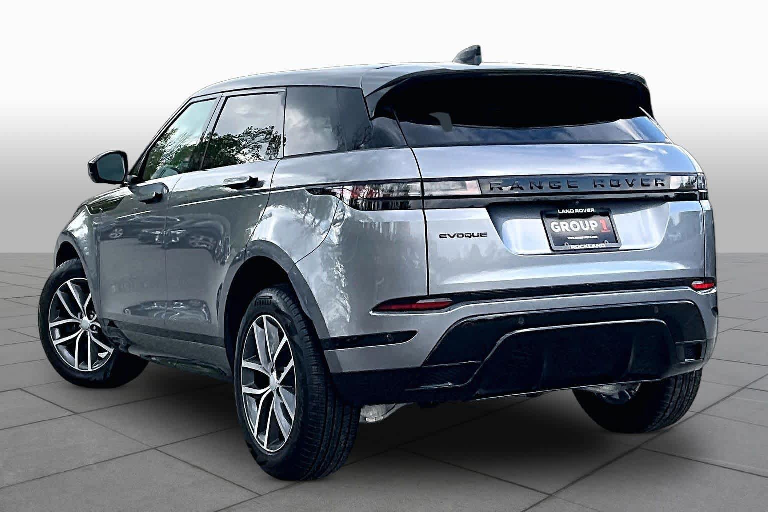 Used 2026 Land Rover Range Rover Evoque Dynamic SE AWD/4WD image 22