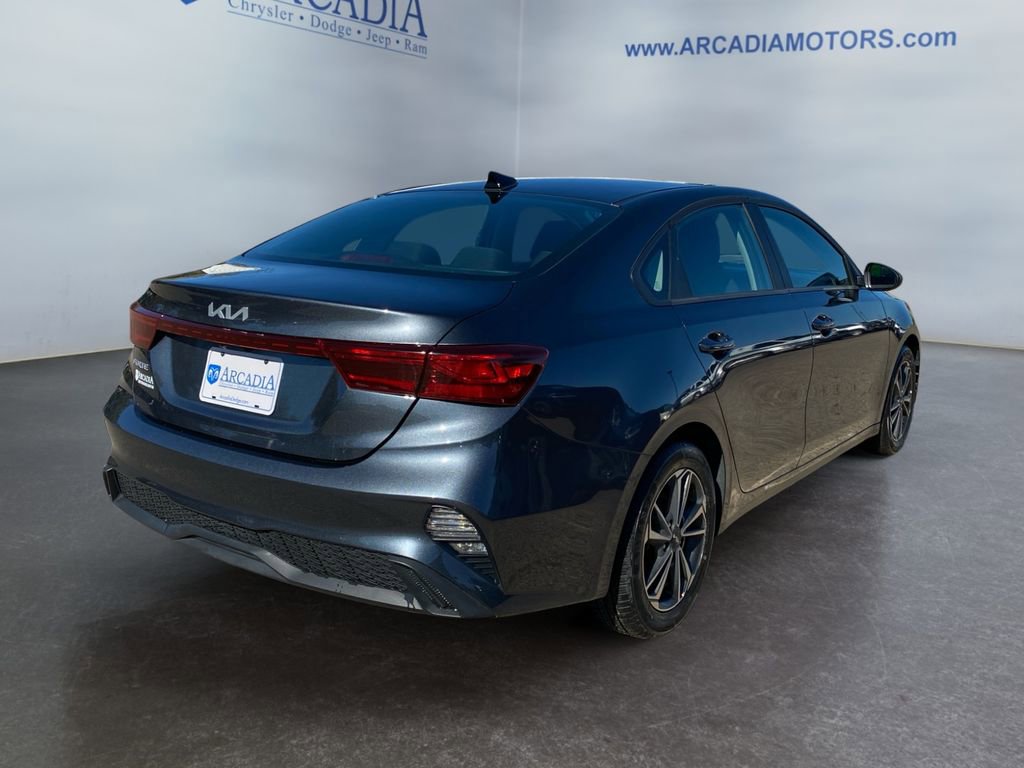 Used 2024 Kia Forte LXS FWD image 5