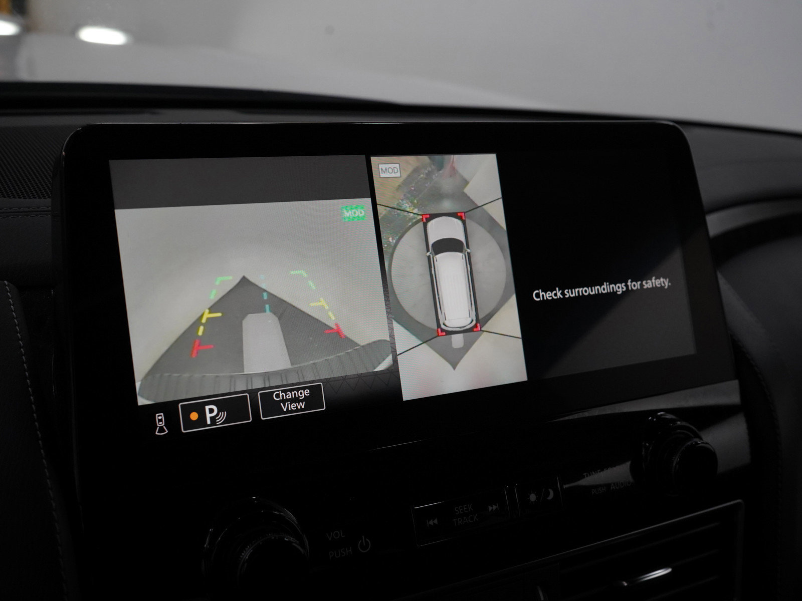 Used 2023 Nissan Armada Platinum w/ Captain's Chairs Package image 25