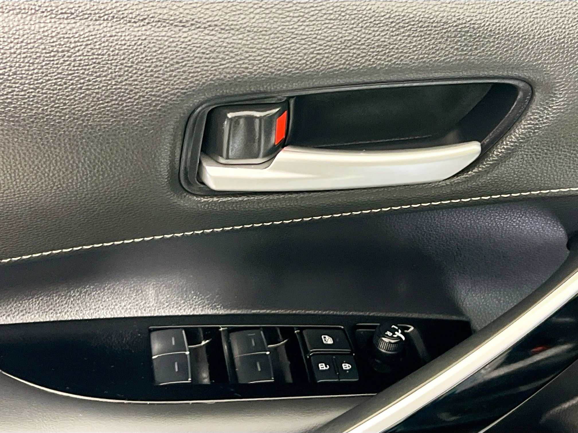 Used 2024 Toyota Corolla XSE image 16