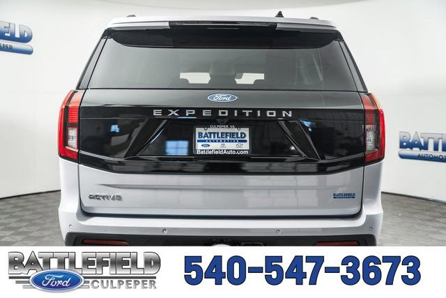 New 2026 Ford Expedition Active image 5