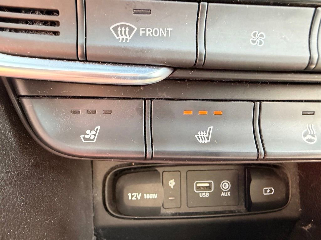 Used 2019 Hyundai Santa Fe AWD image 20