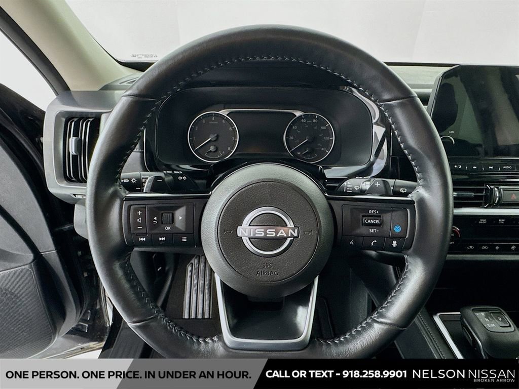 Certified 2025 Nissan Pathfinder SL image 11