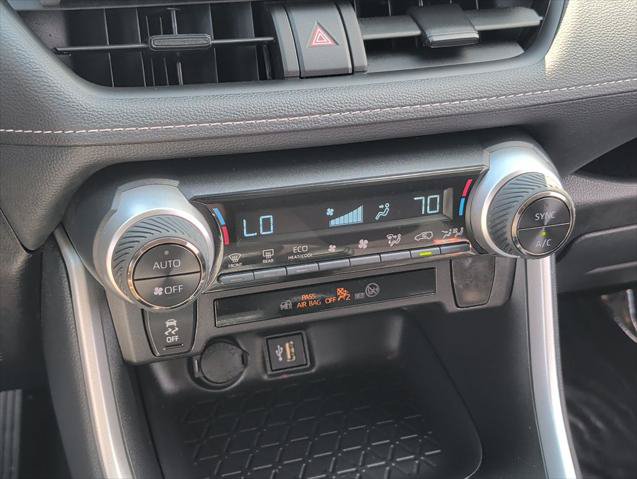 Certified 2025 Toyota RAV4 LE AWD/4WD image 18