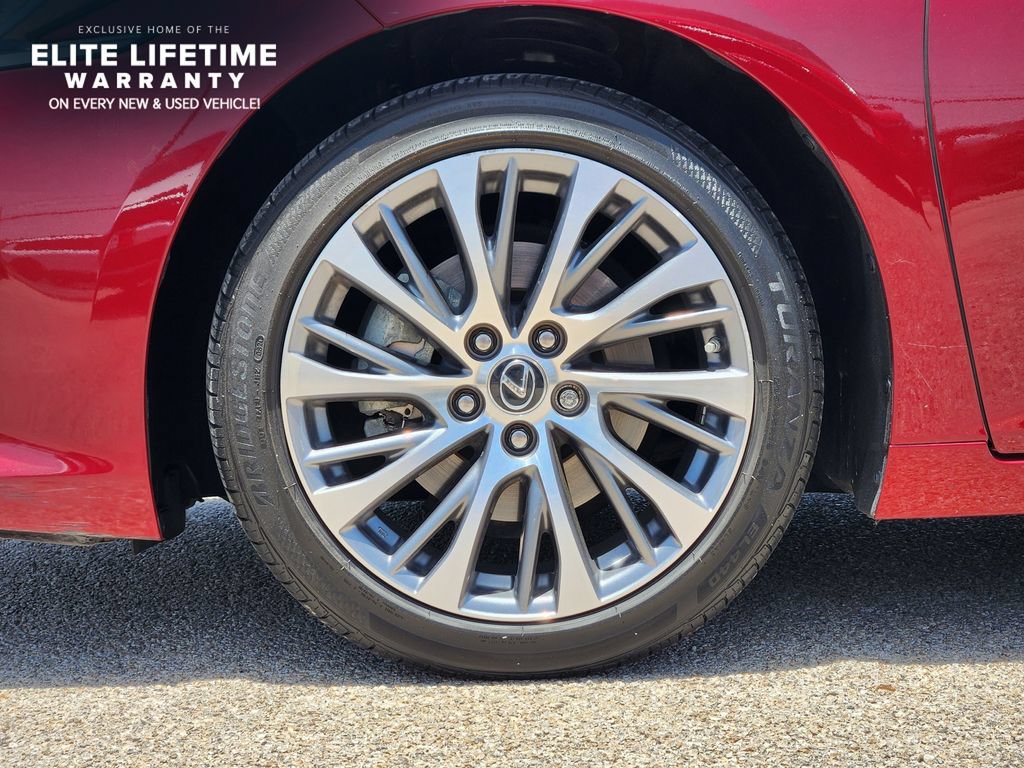 Used 2020 Lexus ES 300h w/ Premium Package FWD image 8