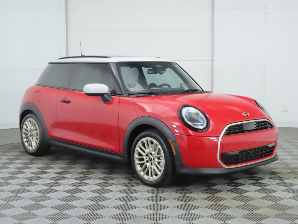 Used 2026 MINI Cooper 2-Door Hardtop FWD image 4