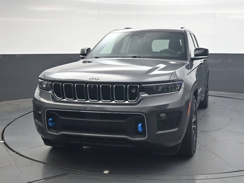 Used 2023 Jeep Grand Cherokee Overland w/ Advanced Protech Group III AWD/4WD image 14