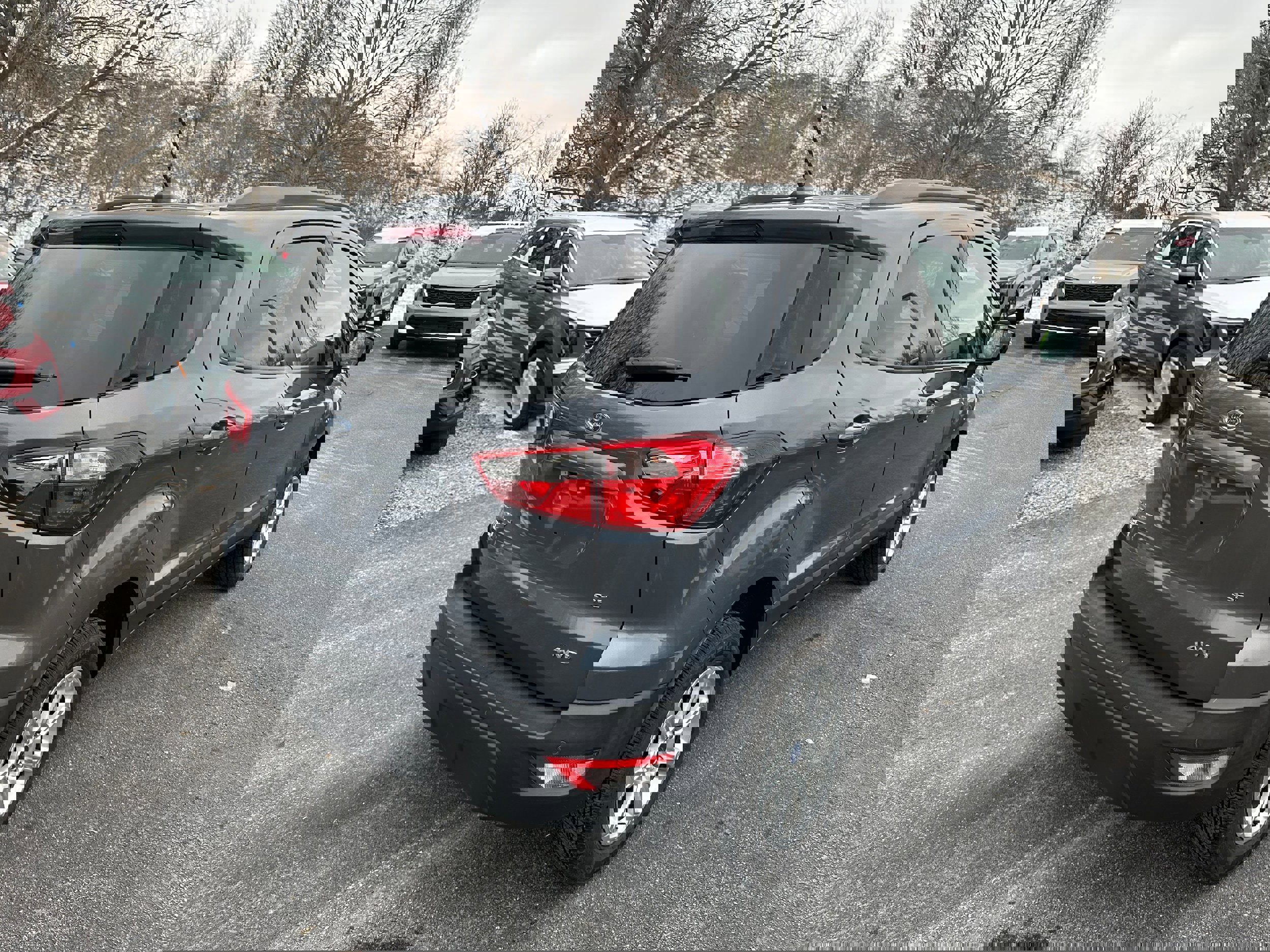 Used 2018 Ford EcoSport SE image 5