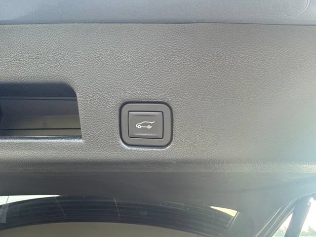 Used 2024 GMC Acadia Elevation w/ Luxury Package AWD/4WD image 22